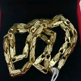 gyzyl bolt