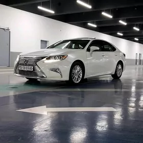 Lexus ES 350 2016