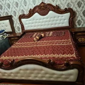 spalni komplekt
