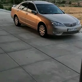 Toyota Camry 2004