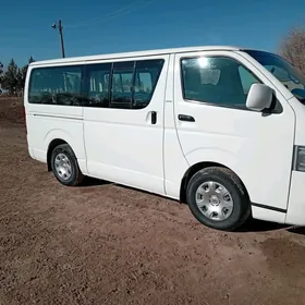 Toyota Hiace 2006