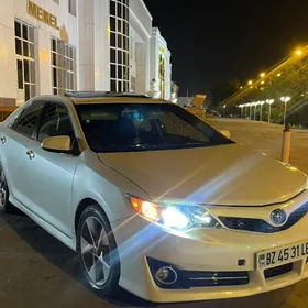 Toyota Camry 2012