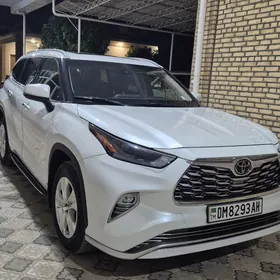 Toyota Highlander 2022