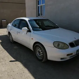 Daewoo Leganza 1998