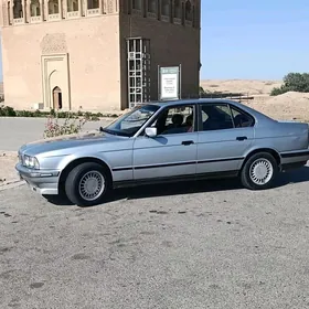 BMW 525 1990