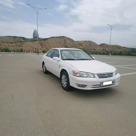 Toyota Camry 2000