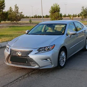 Lexus ES 2018