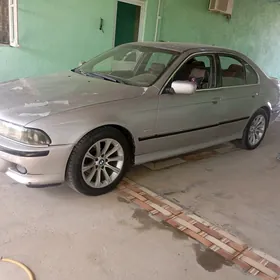 BMW E39 1999