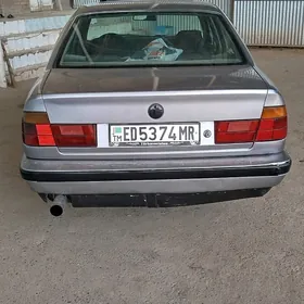 BMW 525 1989