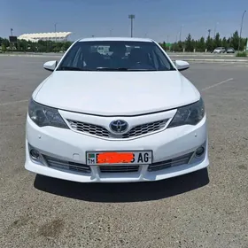 Toyota Camry 2013