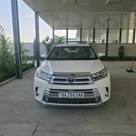 Toyota Highlander 2018