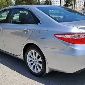 Toyota Camry 2015