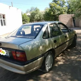 Opel Vectra 1992
