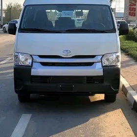 Toyota Hiace 2025