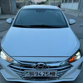 Hyundai Elantra 2020