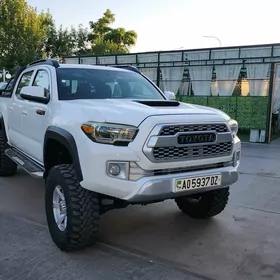 Toyota Tacoma 2018