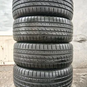 Kumho 235 55 18
