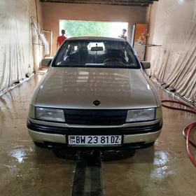 Opel Vectra 1990