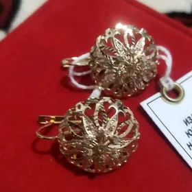 gyzyl gulakhalka