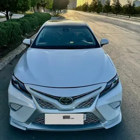 Toyota Camry 2021