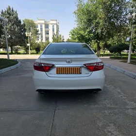 Toyota Camry 2016