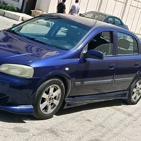 Opel Astra 2003