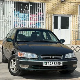 Toyota Camry 1998
