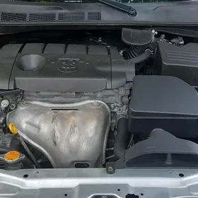 Toyota Camry 2011