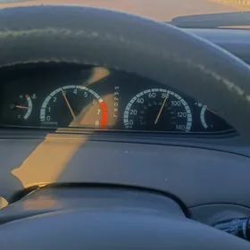 Toyota Avalon 2001