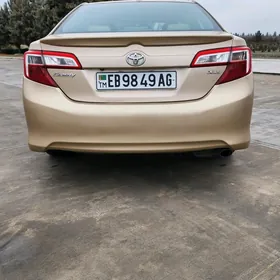 Toyota Camry 2012