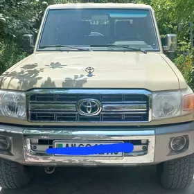 Toyota Land Cruiser 2009