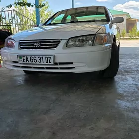 Toyota Camry 1997