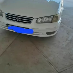 Toyota Camry 1999