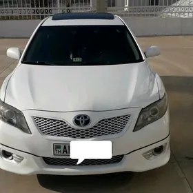 Toyota Camry 2011