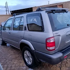 Nissan Pathfinder 2001