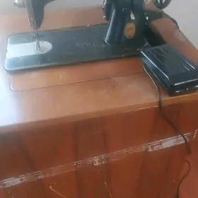 Podolski motorly