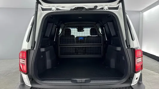 Toyota Land Cruiser Prado wnedorožnigi furgona öwrüldi