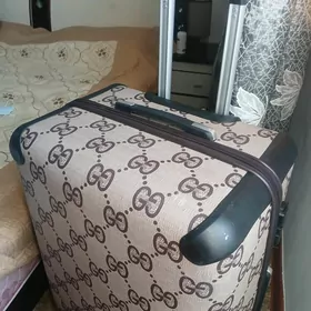 çemodan gucci