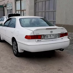 Toyota Camry 2000