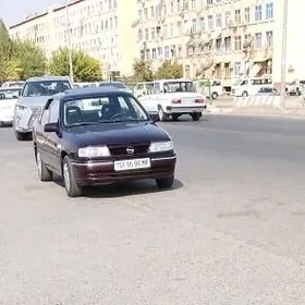 Opel Vectra 1992
