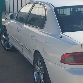 Kia Optima 2004