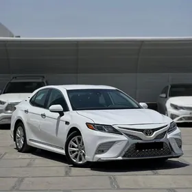 Toyota Camry 2020