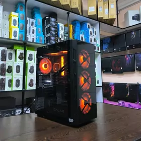 i7 13700F / Ram 16GB / RTX 305