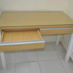 Стол