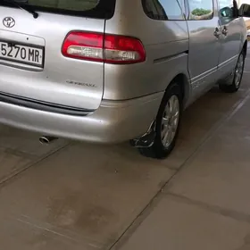 Toyota Sienna 2001