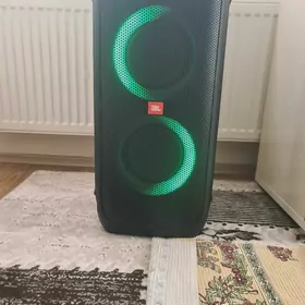 JBL310