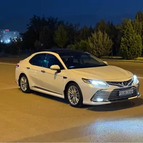 Toyota Camry 2022