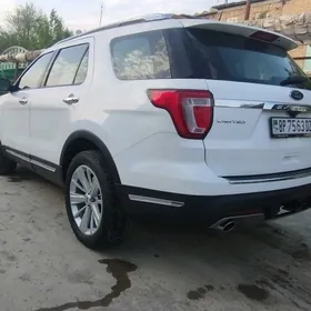 Ford Explorer 2019