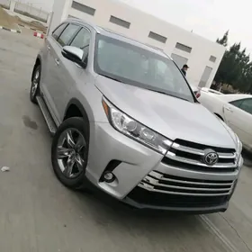 Toyota Highlander 2019