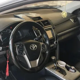 Toyota Camry 2012